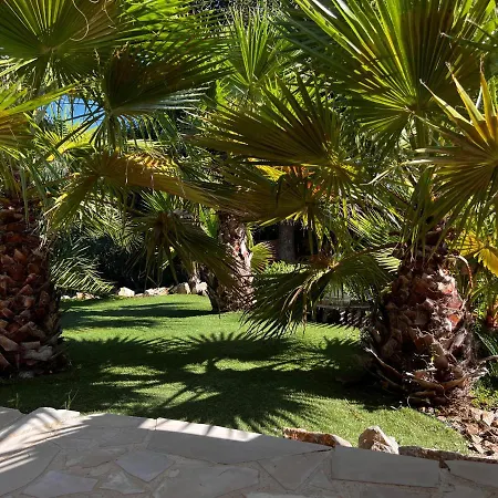 Nouveau A La Location Climatisee Avec Piscine, Plage Et Commerces Accessibles A Pieds Villa *