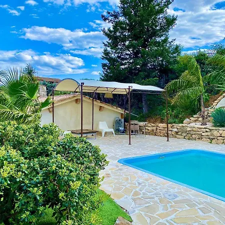 Villa Nouveau A La Location Climatisee Avec Piscine, Plage Et Commerces Accessibles A Pieds *