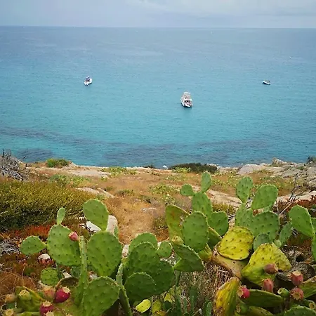 Nouveau A La Location Climatisee Avec Piscine, Plage Et Commerces Accessibles A Pieds