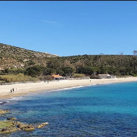 Villa Nouveau A La Location Climatisee Avec Piscine, Plage Et Commerces Accessibles A Pieds Grimaud