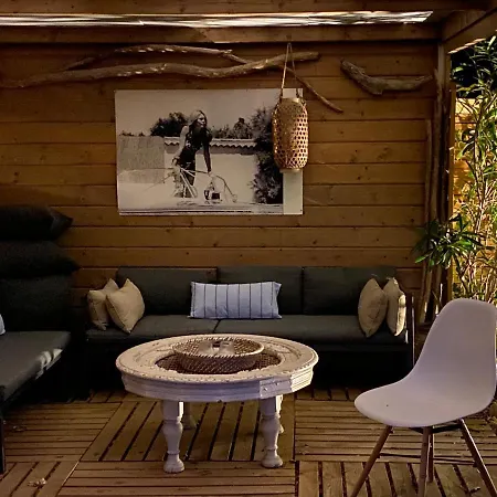 Vila Nouveau A La Location Climatisee Avec Piscine, Plage Et Commerces Accessibles A Pieds *
